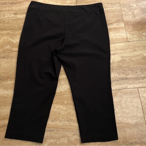 Marla Wynne Women's Elastic Waist Capri Size 20W Black Stretch Pull-On - Picture 7 of 11